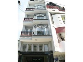 Cần bán gấp căn nhà mặt tiền đường Nguyễn Thiện Thuật, Phường 1, Quận 3